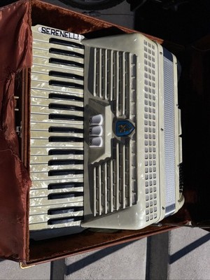 5700 - Ivory Serenelli 74 Piano Accordion LM 41 120