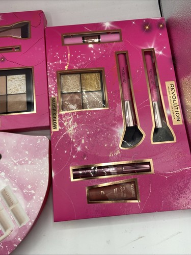 (3) Set regalo trucco Revolution NUOVO!!' - Foto 3 di 3