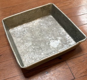 Square Aluminum Metal Cake Pan, 9x9 in, 3 in Deep, 8-Cup Capacity