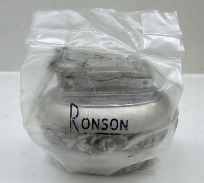 **NEW IN ORIGINAL PACKAGING** Vintage 1953 Ronson Melrose Table Lighter