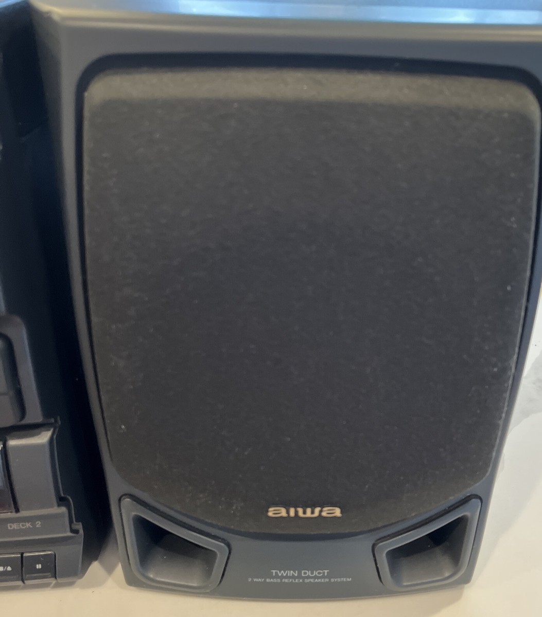 AIWA 3-CD Stereo CX-NV2100 year 1997 with Speakers CD WON'T AIWA 3-CD Stereo CX-NV2100 year 1997 with Speakers CD WON'T