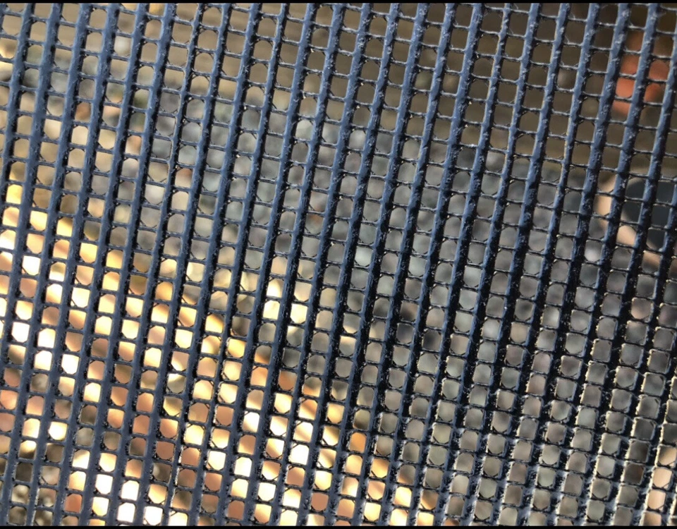 Heavy Duty Skip Net – PVC Mesh for Lorry, Trailer, Tipper – Welded Edge & Bungee - Image 3 of 4