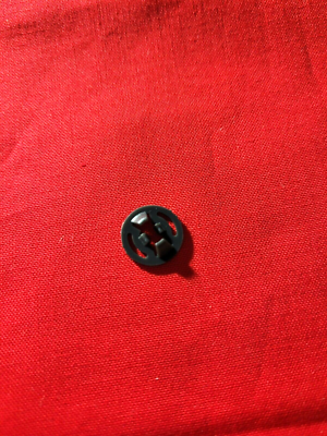 automatic machine for lure fishing hook Gill-O-Tine Main Unit – Gillotine main image 1