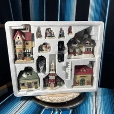 Lillian Vernon Christmas Village 16 Piece Porcelain 0961-Vintage