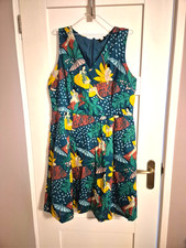 Emily and Finn Amelie dress poolside print knee length v neck UK size 18 BNWT