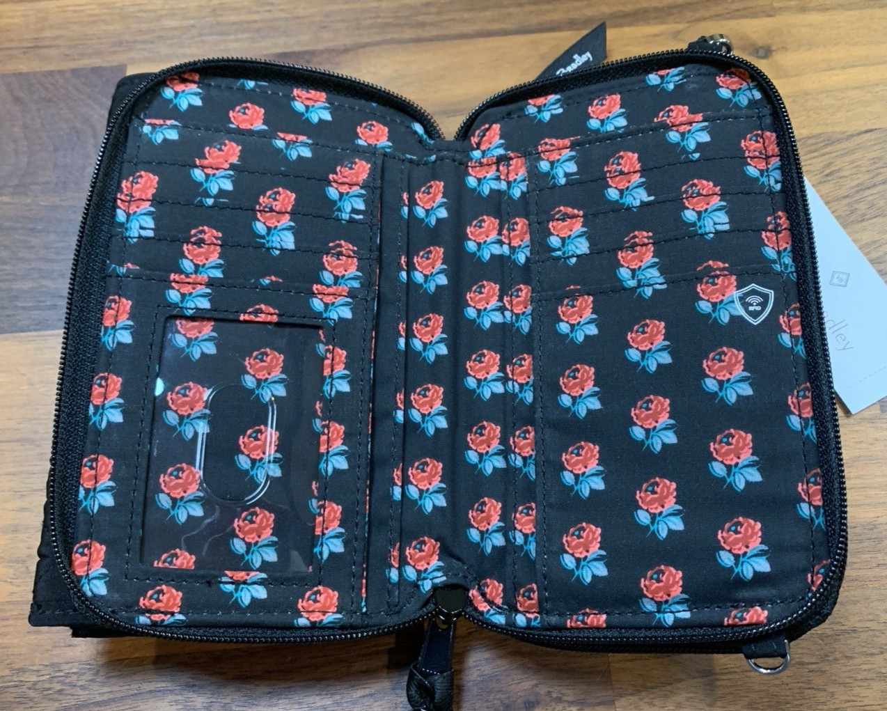 Vera Bradley RFID 3 In 1 Crossbody Wristlet Wallet In Classic Black NWT