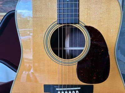 Martin Gitarre D-28 Made in USA 2017