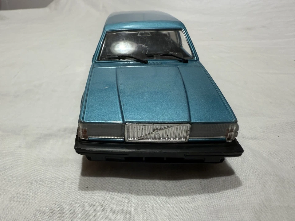 Polistil 1:25 Volvo 760 GLE No Burago Solido  - Immagine 4 di 4