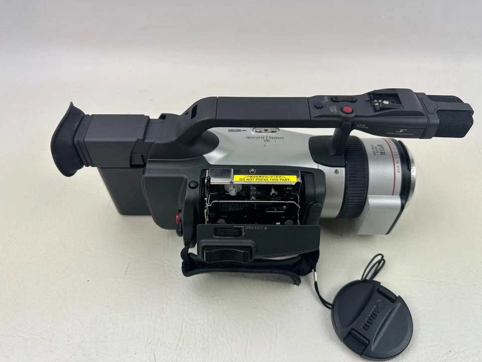 Canon DM-GL2 MiniDV Camcorder ~ Tested READ DESCRIPTION - Image 4 of 4