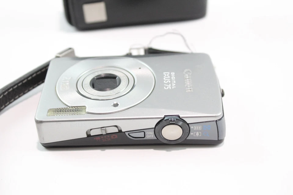 Canon IXUS 75 Digital Compact Camera Working w/ Canon 3x Zoom Lens - Image 4 of 4
