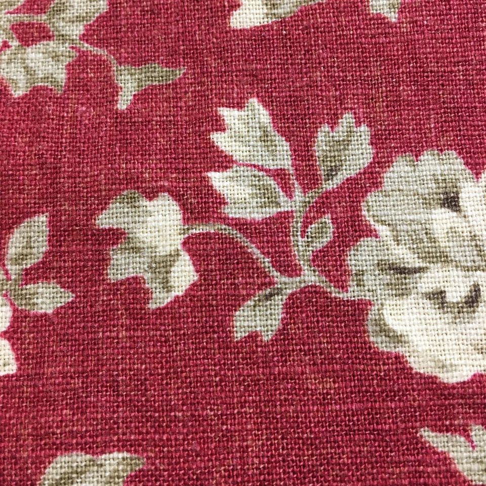 Cremalleras Pottery Barn One Sham Euro 18 x 18 en rojo floral mezcla de lino/algodón Foto 2 de 4