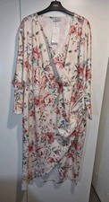 QUIZ Plus Size 24 Dress Floral Wrap - Wedding Party Cruise rrp £39