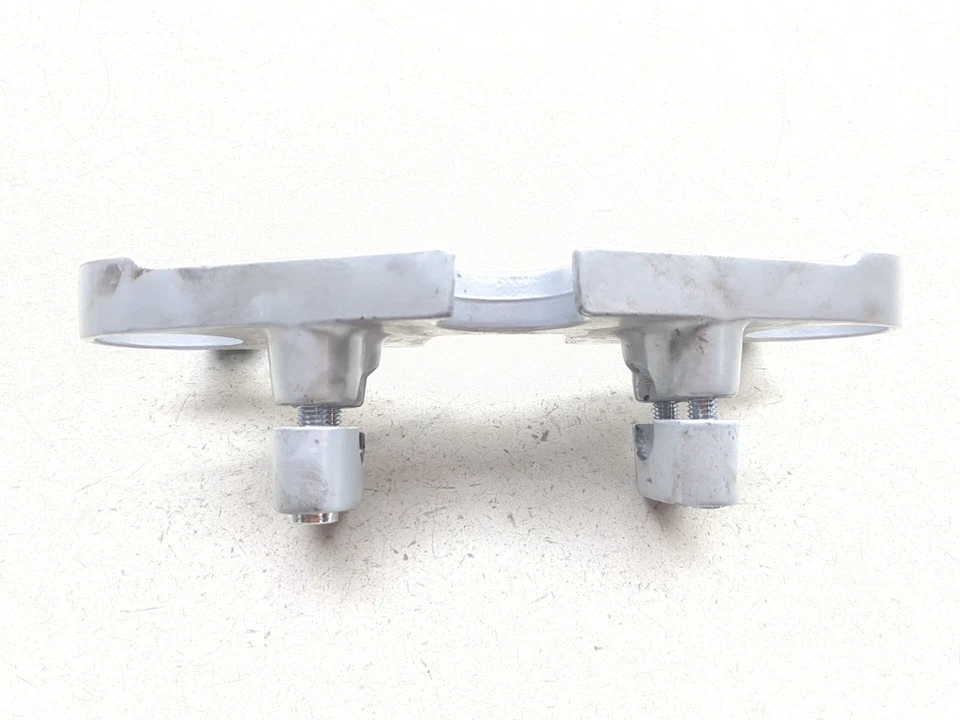 04-09 Abrazadera de horquilla triple superior superior para manillar Suzuki GS500F Foto 3 de 4