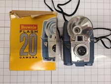 Vintage Camera Kodak Brownie Flash 20 Bakelite Film - BLUE