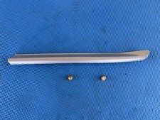 2000 - 2006 Bmw E46 2dr Coupe Convertible Right Fender Molding Trim Silver 2000 - 2006 Bmw E46 2dr Coupe Convertible Right Fender Molding Trim Silver