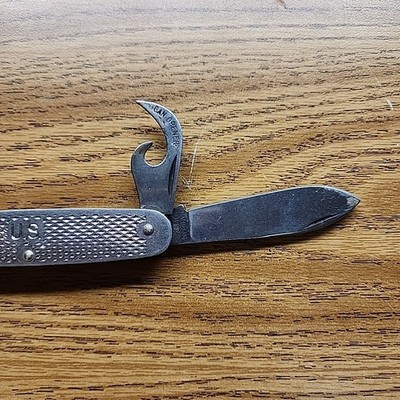 Vintage Camillus US 1992 Military Issued Pocket knife heavy duty