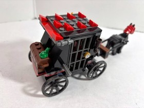 LEGO Castle: Gold Getaway 70401 (2013) Retired.