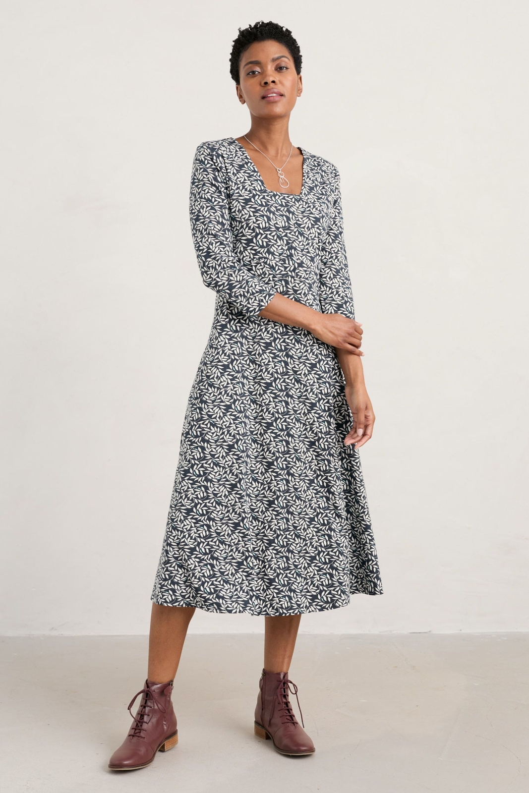 Seasalt Women's navy Waterfront Jersey Dress (GOTS) Regular Fish