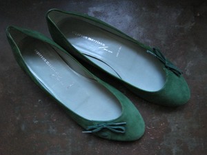 kelly green ballet flats