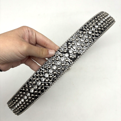 Vintage 00s Y2K Guess Metallic Silver Reptile Print Studded Bling Belt Size L Vintage 00s Y2K Guess Metallic Silver PU Reptile Print  main image 4