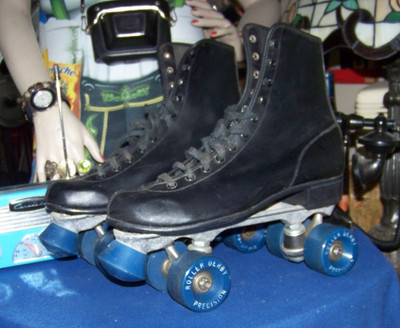 Roller Derby Women's Size 10 Black Roller Skates