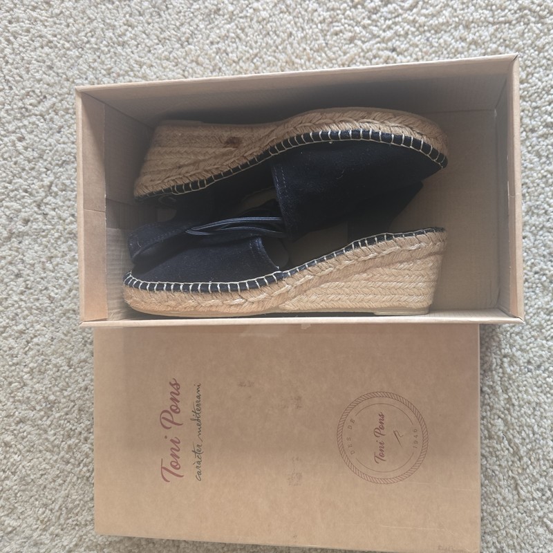 Toni Pons Sandals Womens 37 US 6.5 Lloret Black Suede Espadrille Wedges Spain
