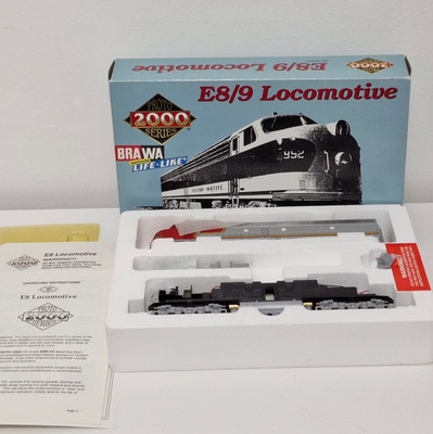 BRAWA Life-Like 8121 Santa Fe E8/9 US Diesellok Proto 2000 Lokomotive H0, OVP