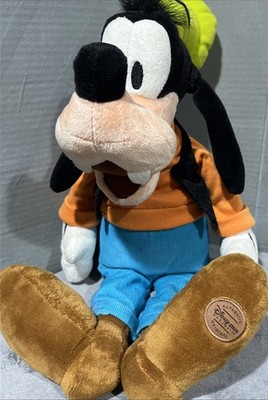 Vintage Disney Store Exclusive Goofy and Friends  Plush Stuffed Animal Doll 18 