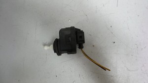 SCHEINWERFERMOTOR LINKS Audi A3 (8L1) Hatchback 1.8 20V (AGN) 2001 3B0941295C