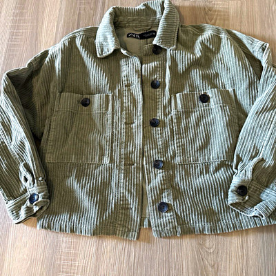 Zara Women s Green Cotton Button-Front Collared Pocket Jacket Long Sleeve M