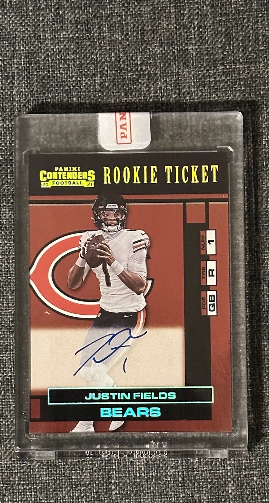 Justin Fields Panini Contenders 2001 Rookie Ticket Autograph #JFI Gold