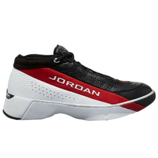 Jordan Team Showcase White Gym Red Black