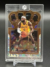 Panini Crown Royale LeBron James Base Set #52 Los Angeles Lakers 2021-22