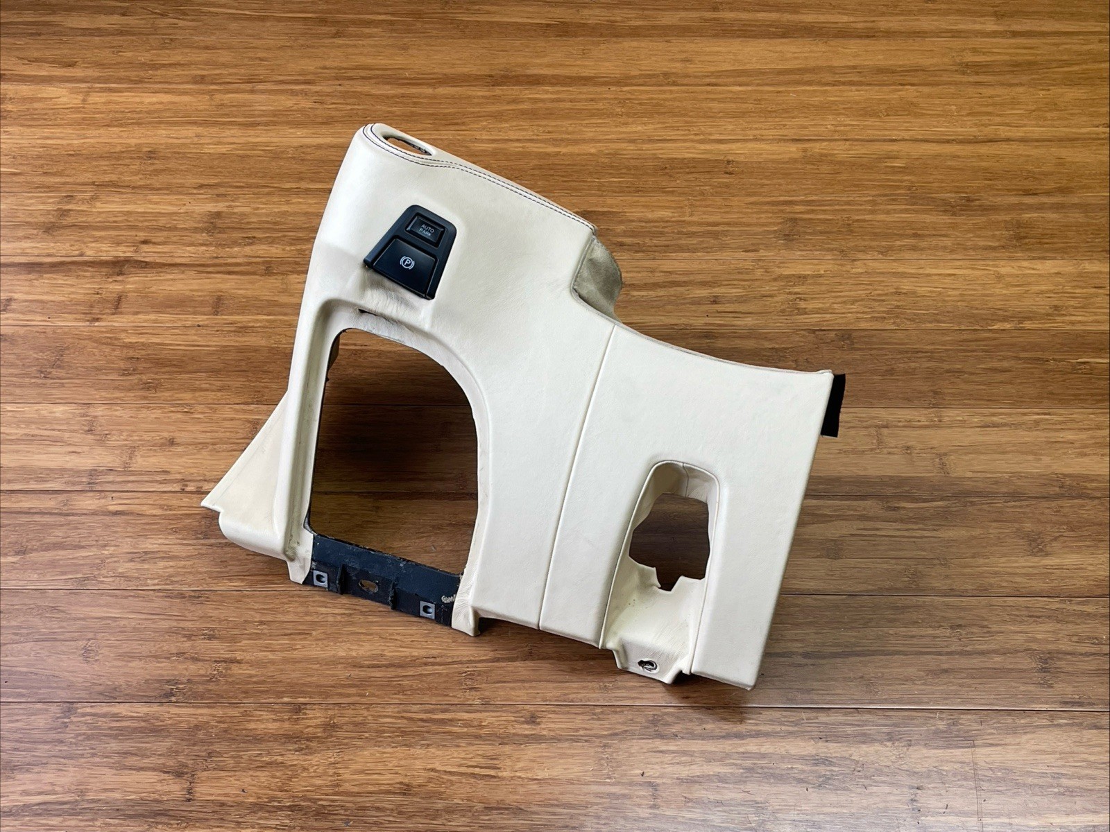2018-2023 Ferrari Portofino F164 Front Left Dash Panel Lower Section OEM