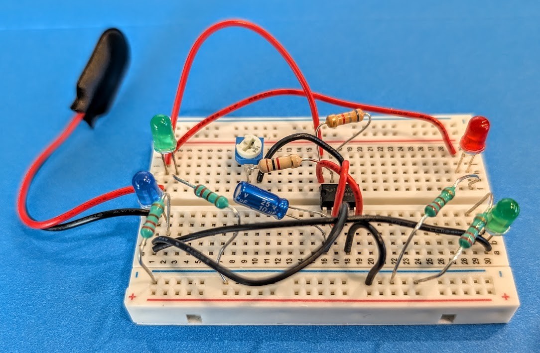 Fun Christmas Tree Display Kit - no soldering - fun for  the family - Mr Circuit