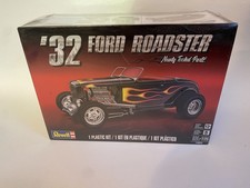 Revell 32 Ford Roadster Hot Rod Plastic Model Sealed Box Revell 32 Ford Roadster Hot Rod Plastic Model Sealed Box