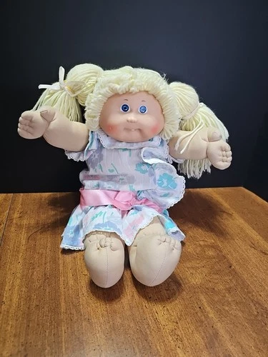 Vintage Cabbage Patch Doll Girl W/Blonde Hair, One Tooth