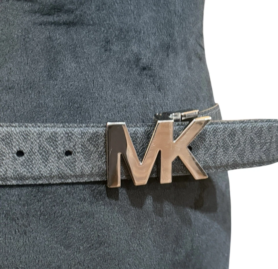 Michael Kors Reversible Buckle Logo Leather Belt Black/Silver Sz/S (30”-33”)NWT - Image 4 of 4