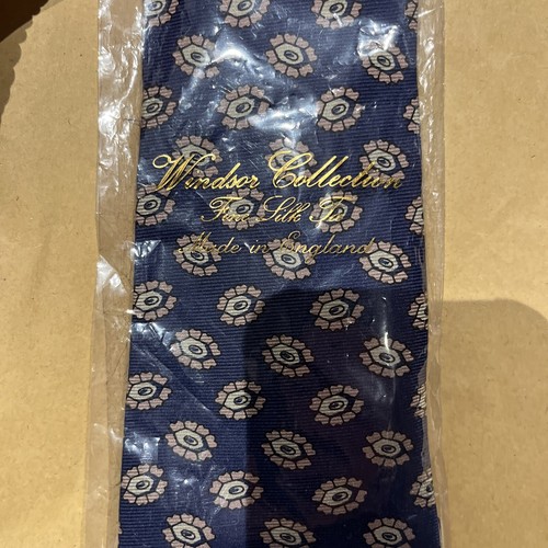 THE WINDSOR COLLECTION TIE RACK MENS 100% SILK 58” NECKTIE. Blue. Floral. New.