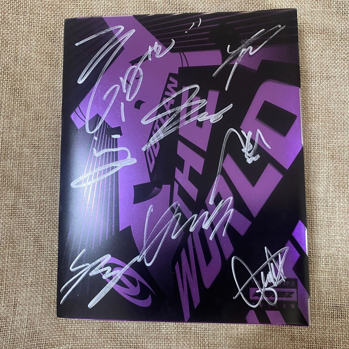 ATEEZ SIGNED [The World] Promo Album CD+Photobook+PC / Autographed