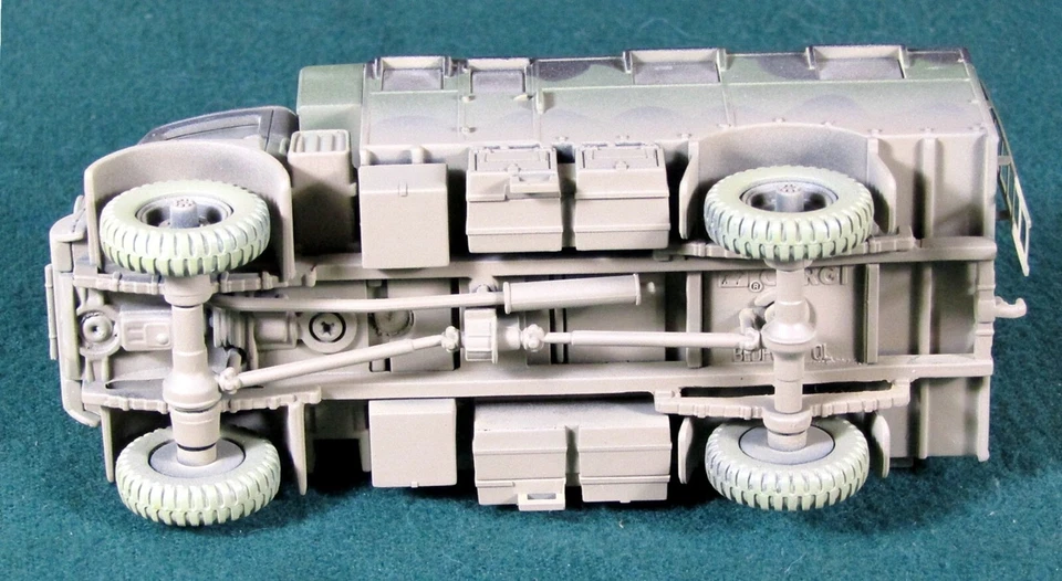 CORGI CLASSICS "PUSH THRU HOLLAND & GERMANY BEDFORD QLR WIRELESS" 1:50 LE C60306 - Image 4 of 4