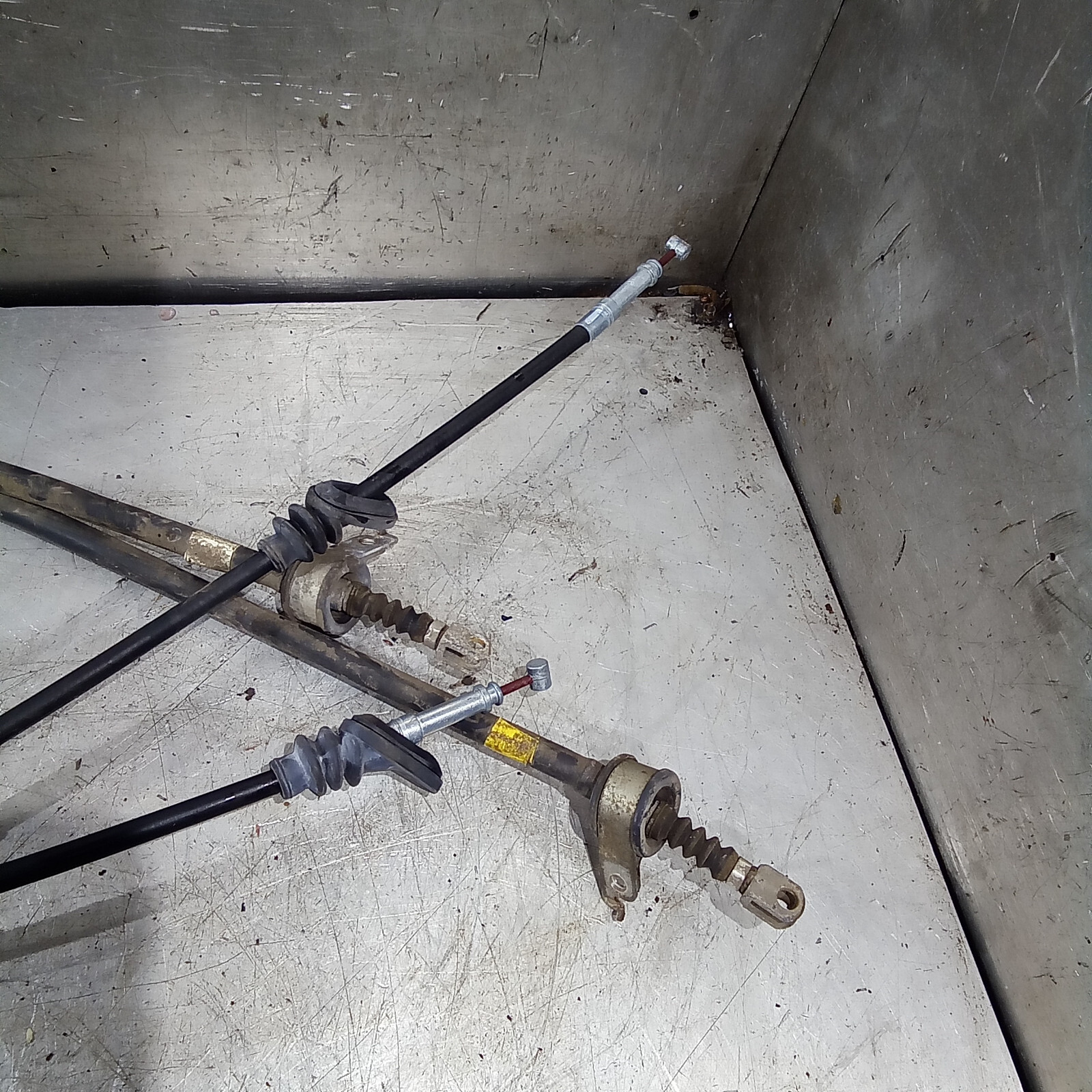 Toyota MR2 Roadster Mk3 19992007 PAIR Handbrake Parking Brake Cables