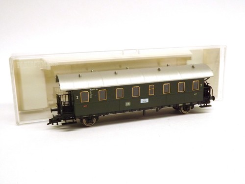 Fleischmann 5076 DB 4-Rad 2. Klasse Reisezugwagen 82 999 grün (Spur HO) originalverpackt | Condition: Used