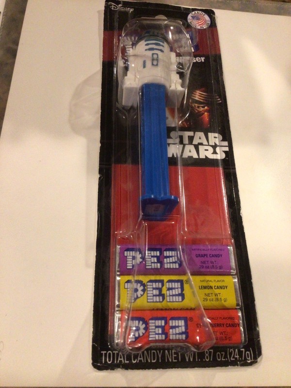 Star Wars Pez Dispenser R2D2 seaEd w candy inside New