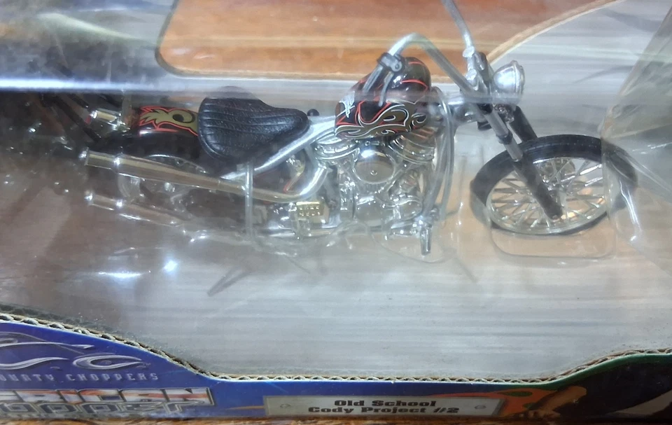 1:18 American Chopper Cody's Project 2 Old School Harley Chopper Orange County - Image 2 of 4