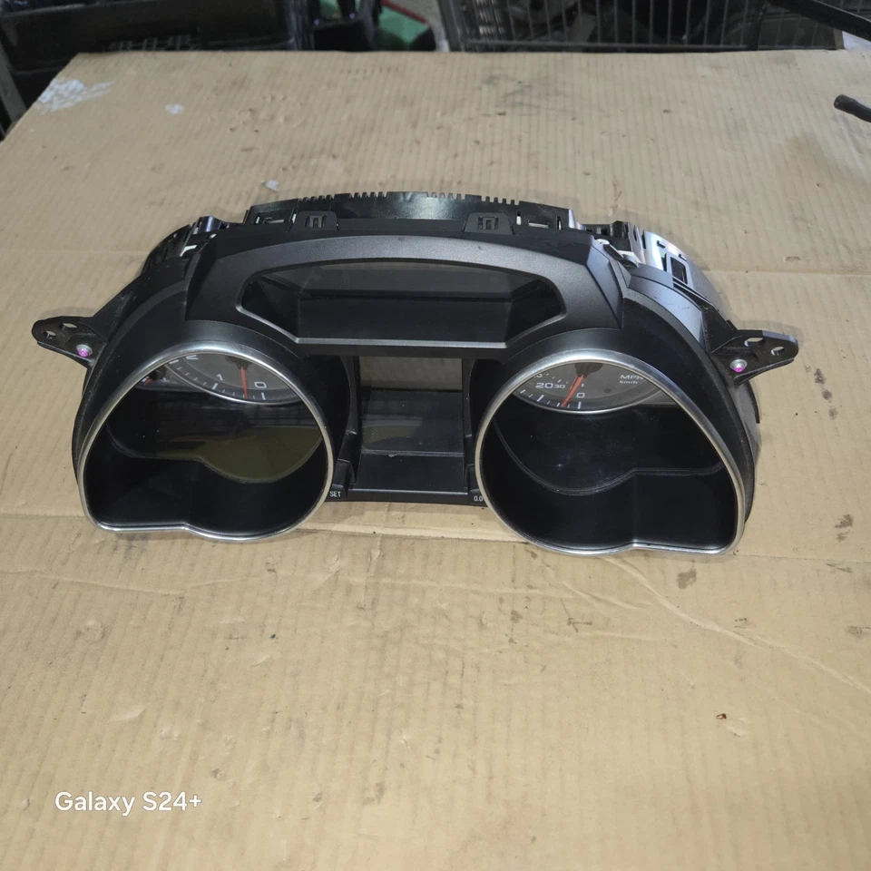 Cuadro de instrumentos velocímetro Audi A5 Speedo 2009-2012 8T0920950Q OEM 123 k Foto 2 de 4