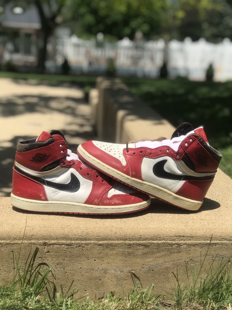 10.5 US - OG Nike Air Jordan 1 Chicago Red White 1985
