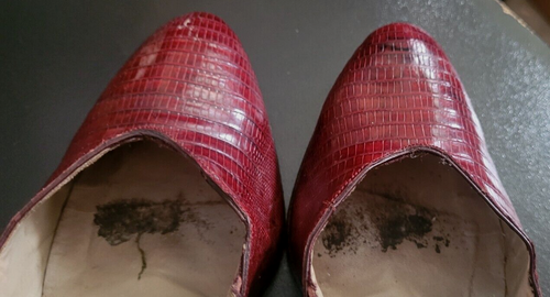 Susan Bennis/Warren Edwards Burgundy/Deep Red High Heel Pumps;ASTRAL 6.5M; ITALY - Picture 14 of 22