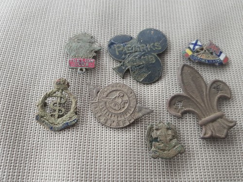 Very old to vintage badges some very rare, PEARKS not even googlable P.R.D L154L