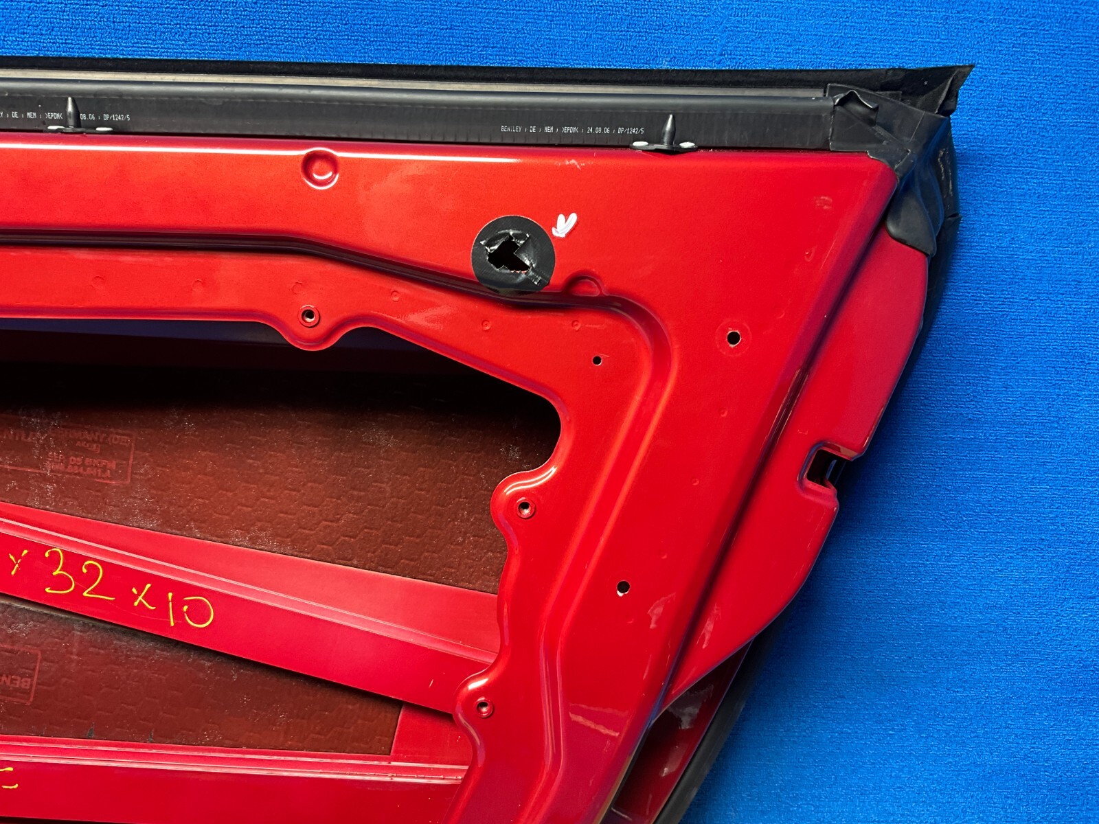 2003-2009 BENTLEY CONTINENTAL GTC FRONT RIGHT PASSENGER SIDE DOOR SHELL RED OEM